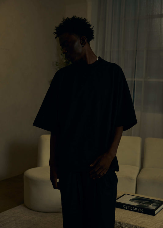 "BASIC" BLACK T-SHIRT
